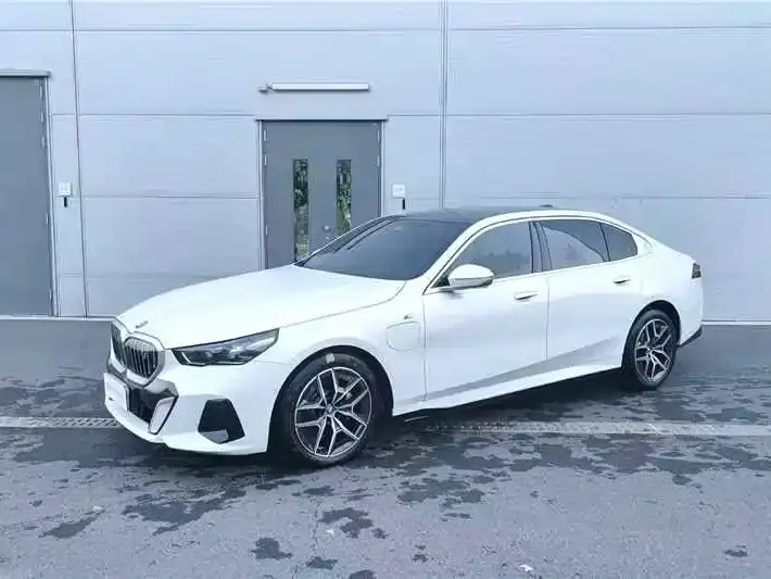 BMW i5 eDrive 35L Premium Model M Sport Package 2026