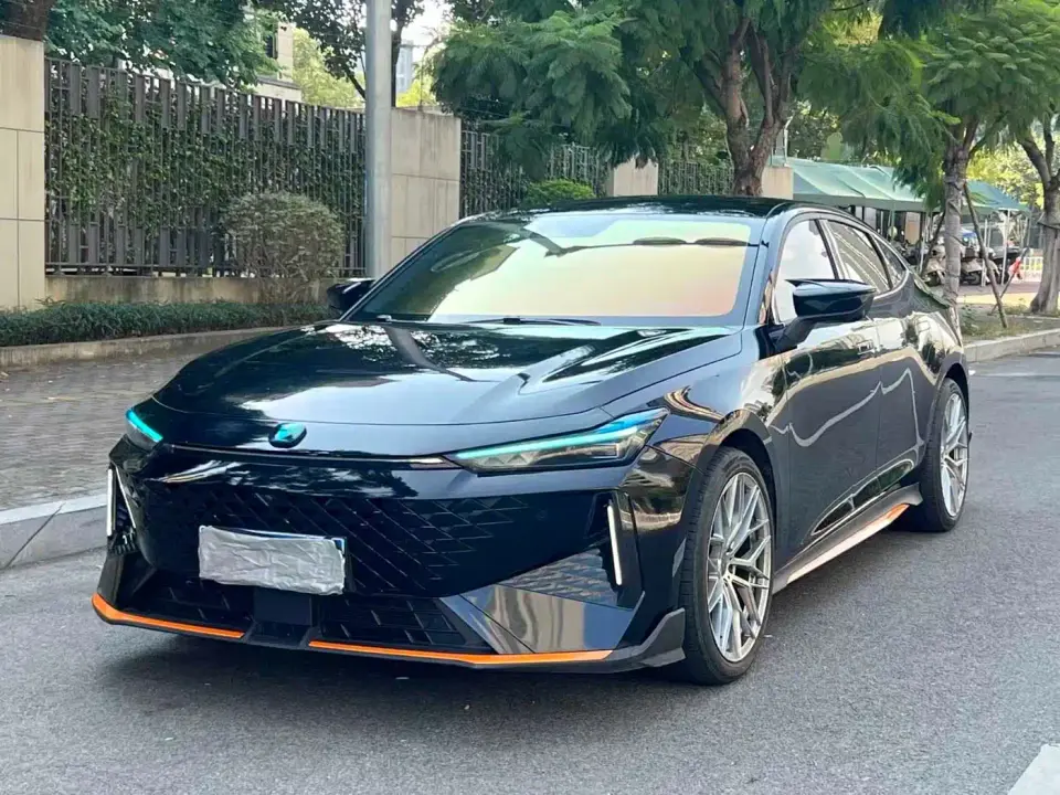 Changan UNI-V 1.5T Deluxe Sport 2024
