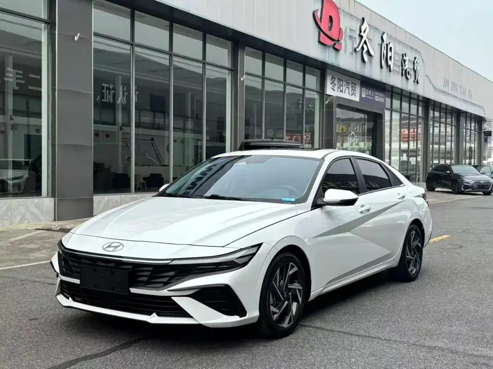 Hyundai Elantra Model 1.5L CVT LUX Premium Edition 2023