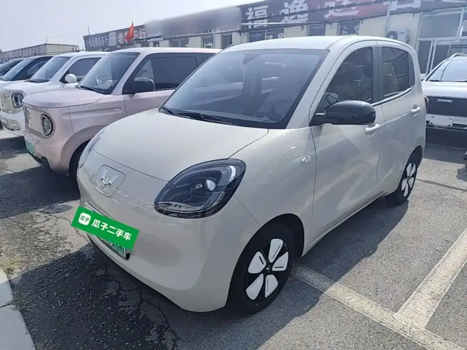 Wuling Motors Hongguang MINIEV 4-Door Advanced 2025