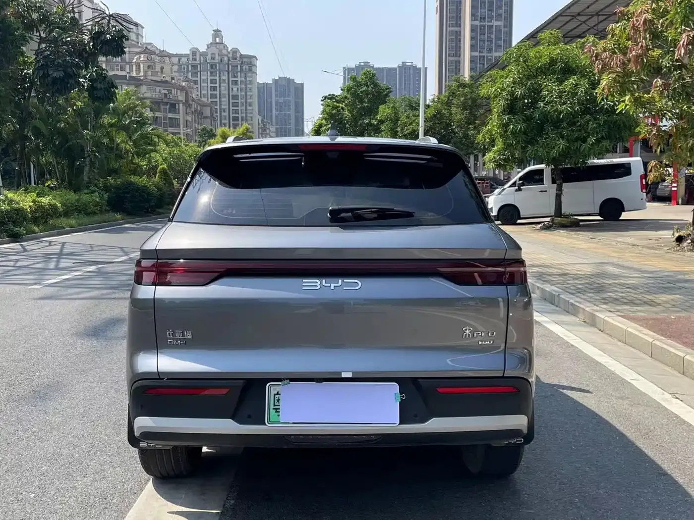 BYD Song Pro New Energy 2nd Generation Smart Drive Edition DM-i 75KM Leading Type 2025 — фото 5