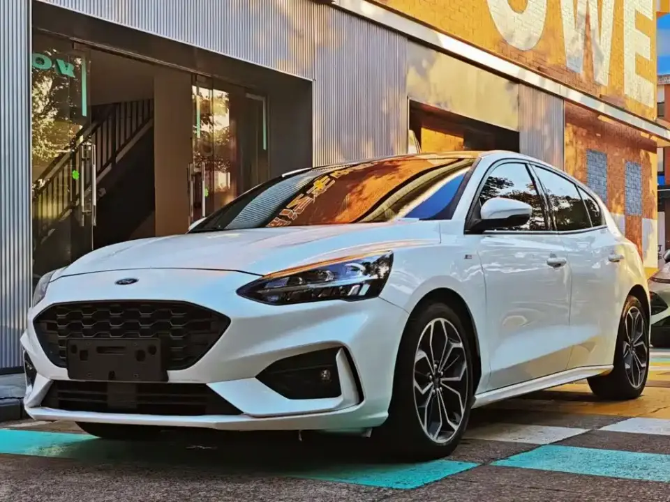 Ford Focus Hatchback EcoBoost 180 Automatic ST Line 2020