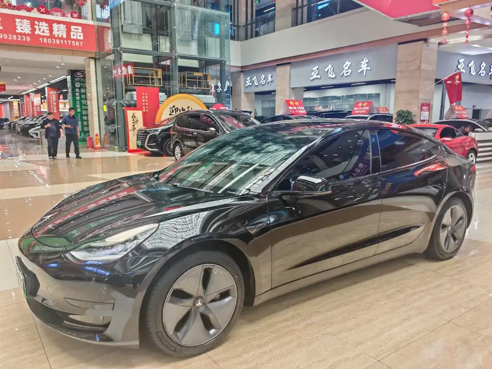 Tesla Model 3 Standard Range Rear-Wheel Drive Upgrade 2020