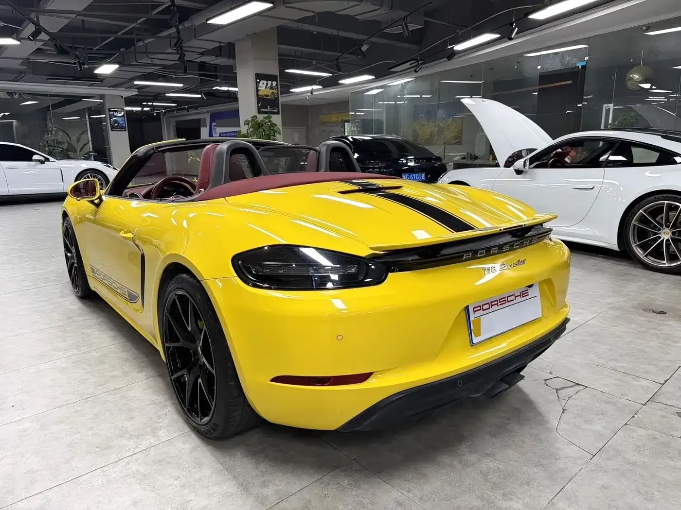 Porsche 718 Boxster 2.0T 2020 — фото 5