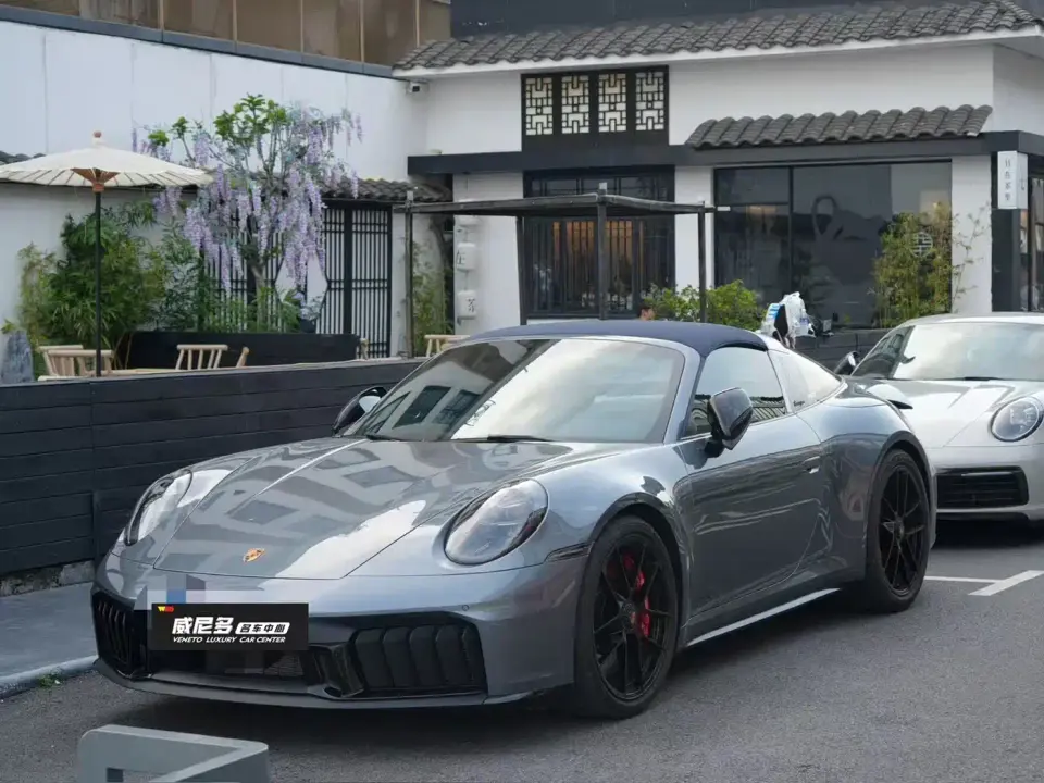 Porsche 911 Targa 4 GTS 3.6T 2026