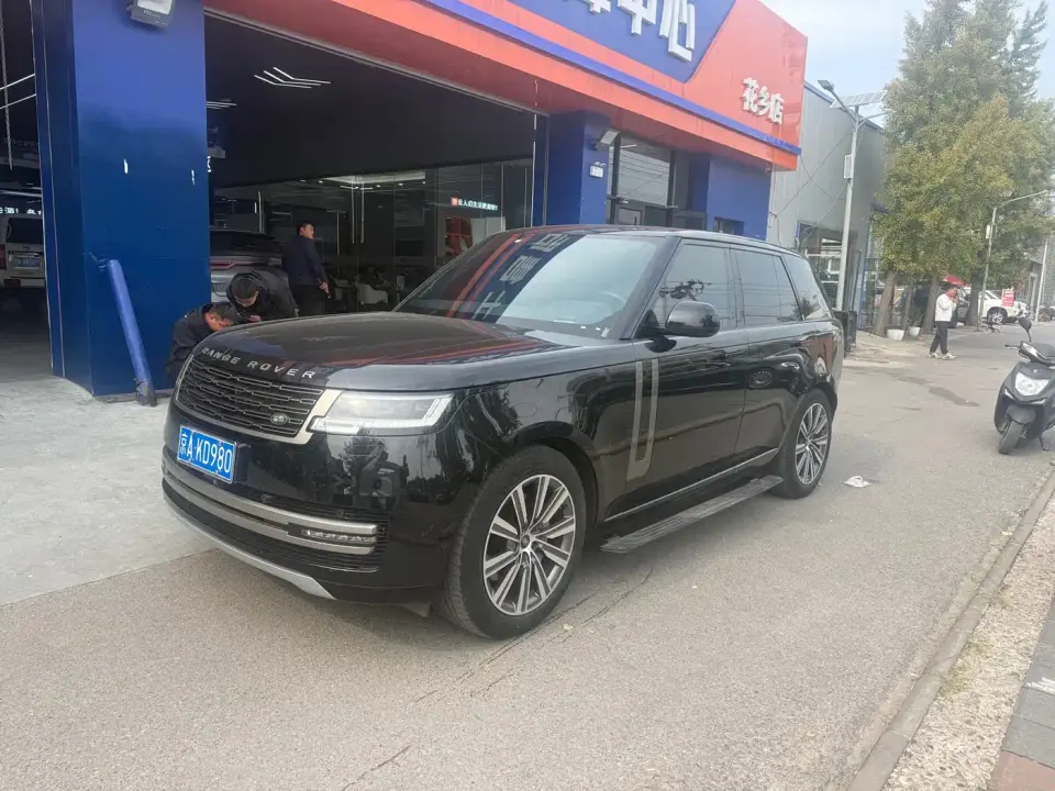 Land Rover Range Rover 3.0 L6 360PS Golden Age Edition 2023