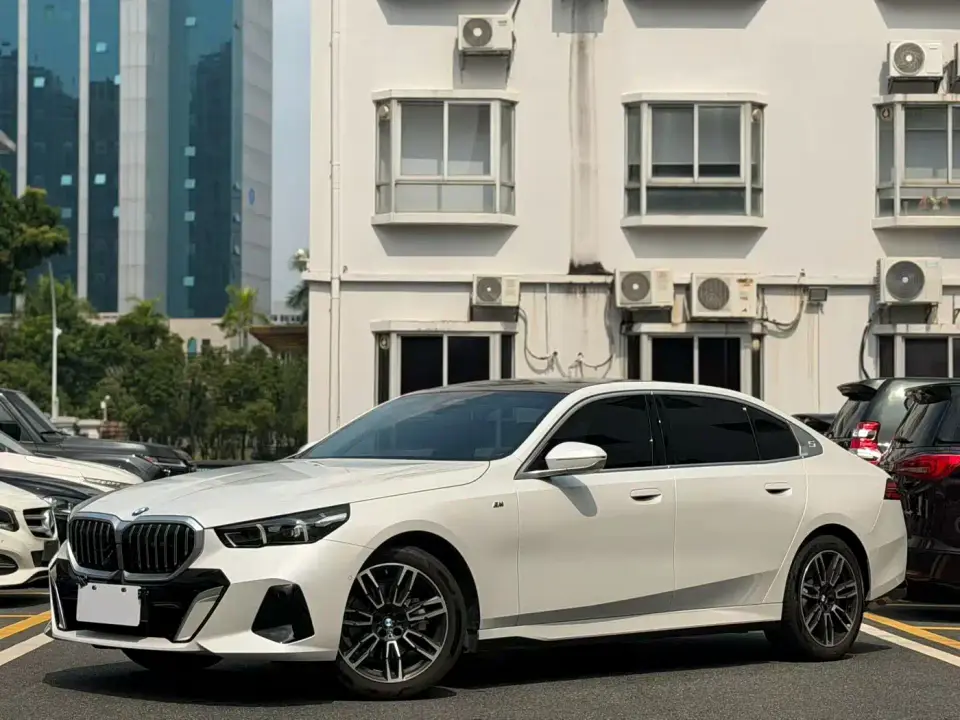 BMW 5 Series 525Li M Sport Package 2025