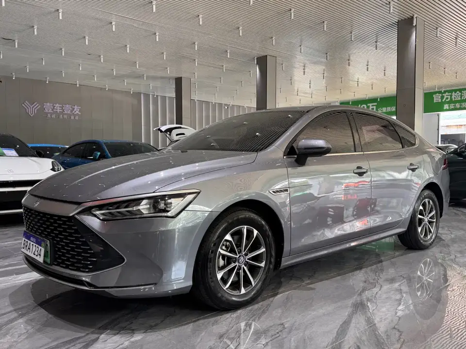 BYD Qin PLUS Champion Edition DM-i 55KM Leading 2023