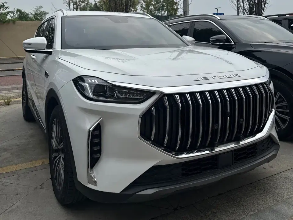 Jetour X70 PLUS Champion Edition 1.5T DCT Champion PRO 7-seater 2024