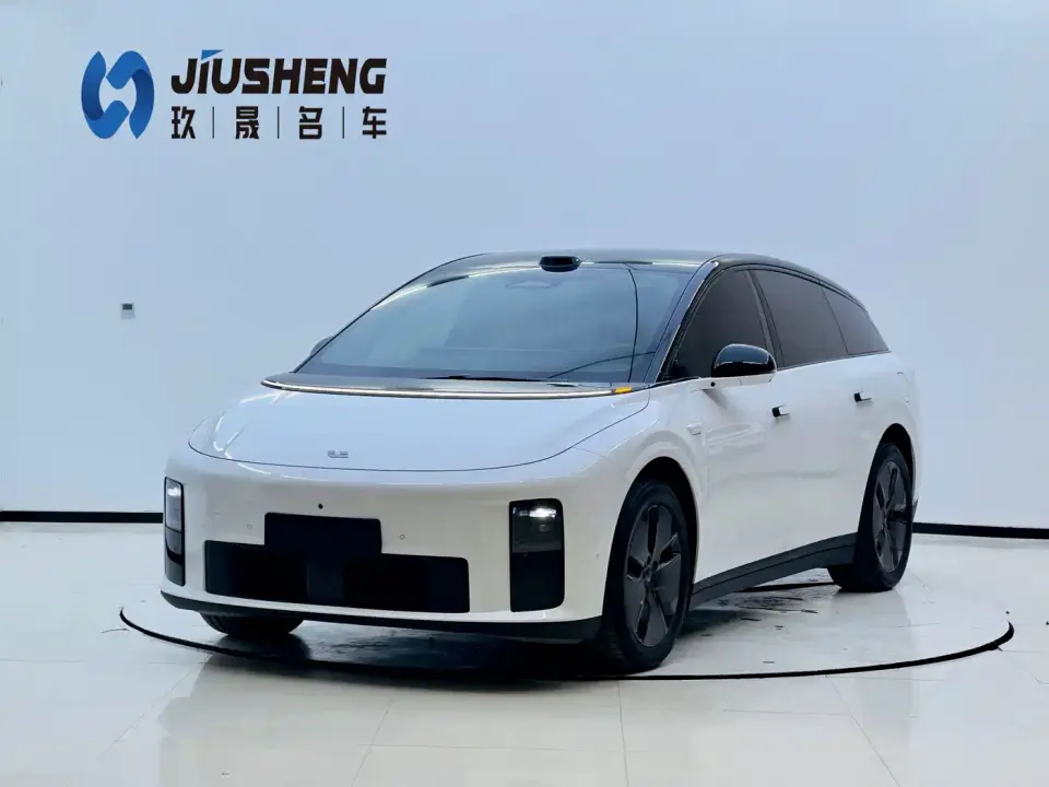 Li Auto i6 2WD Base Model 2026