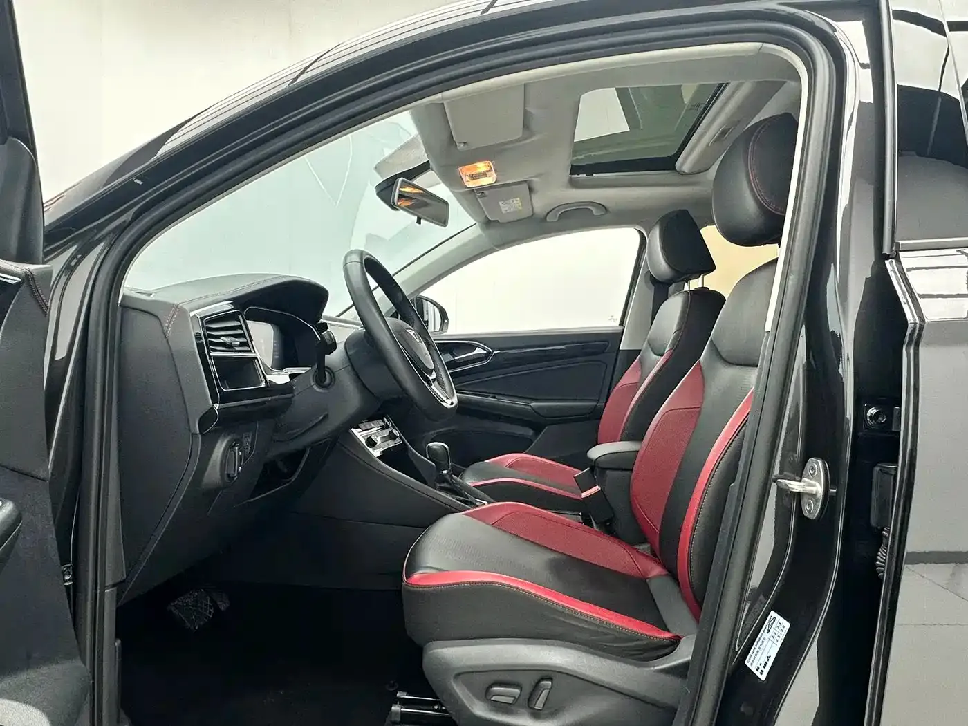 Jetta VS5 Model 280TSI Automatic Highlight Glory Version 2023 — фото 4