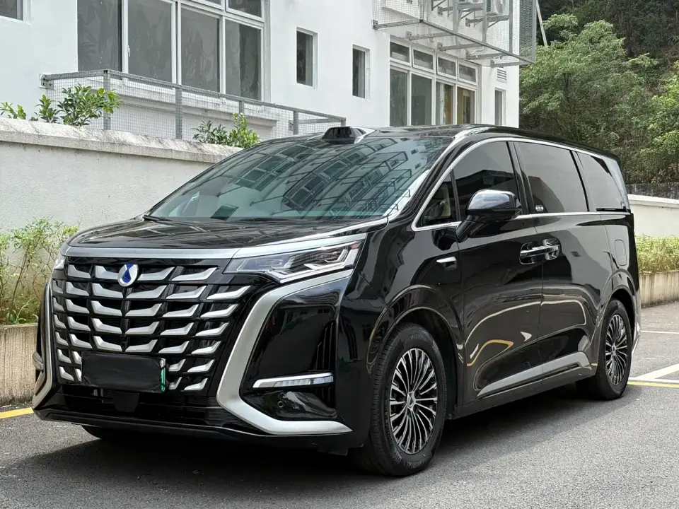 Denza D9 DM-i Smart Driving Edition 1020 AWD Flagship 2026