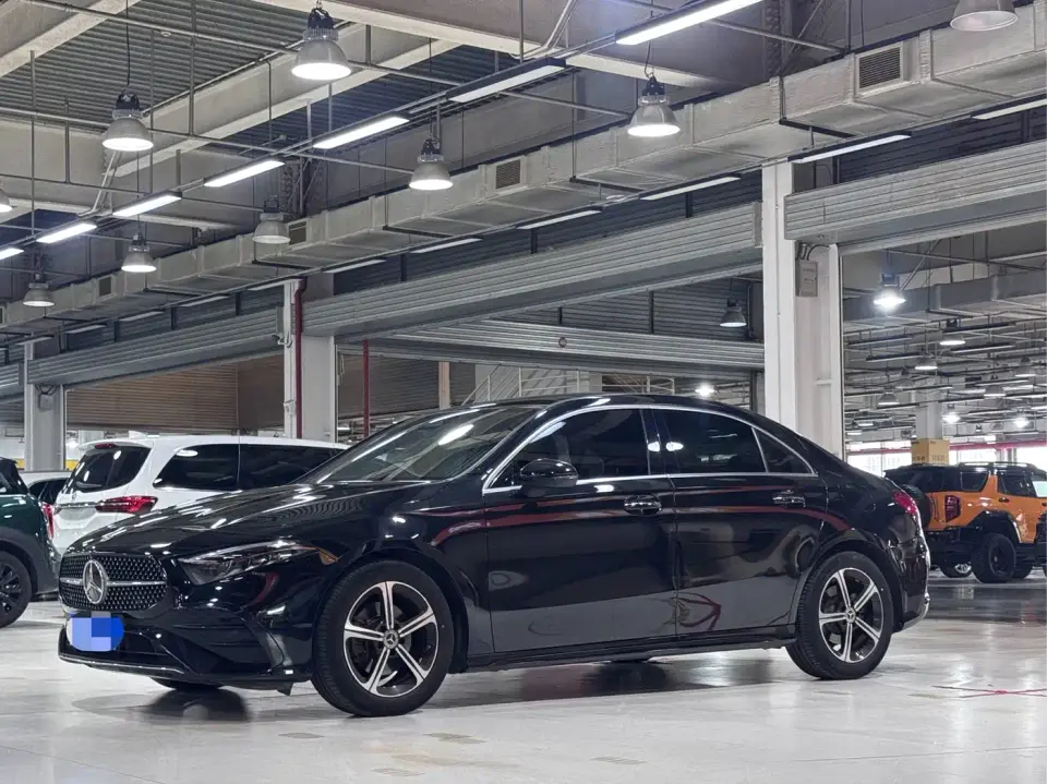Mercedes-Benz A-Class A 200 L Fashion 2023