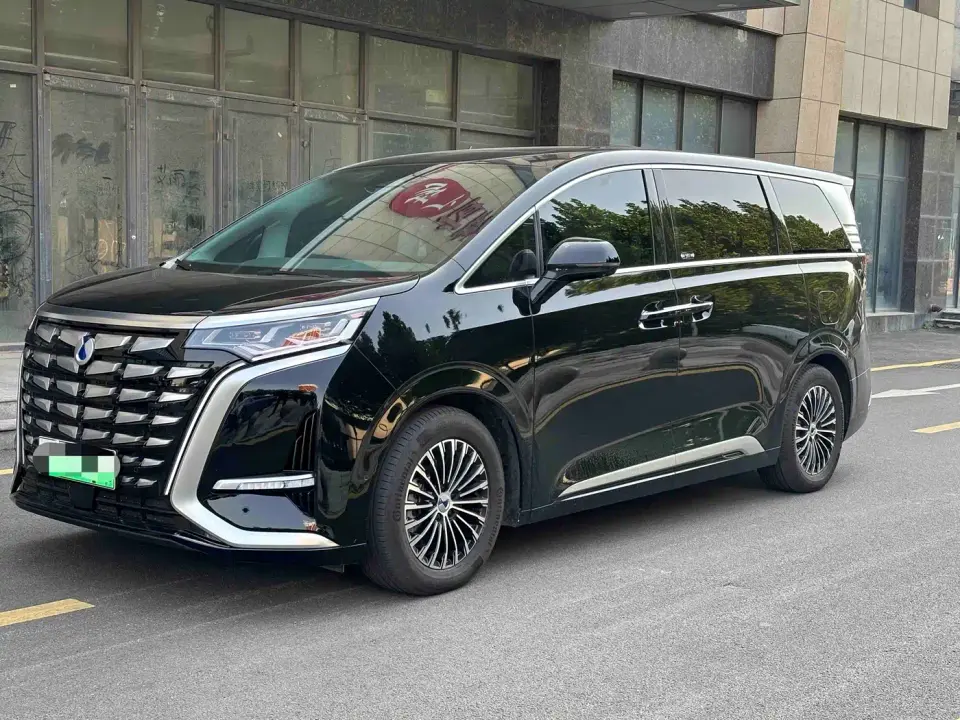 Denza D9 DM-i 970 AWD Flagship 2023