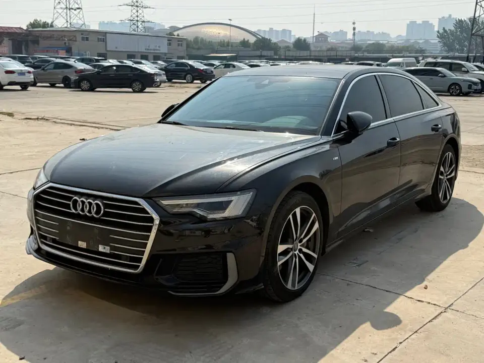 Audi A6L 40 TFSI Luxury Dynamic 2021