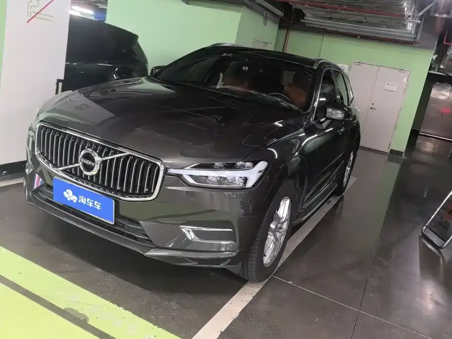 Volvo XC60 T5 AWD Momentum 2020