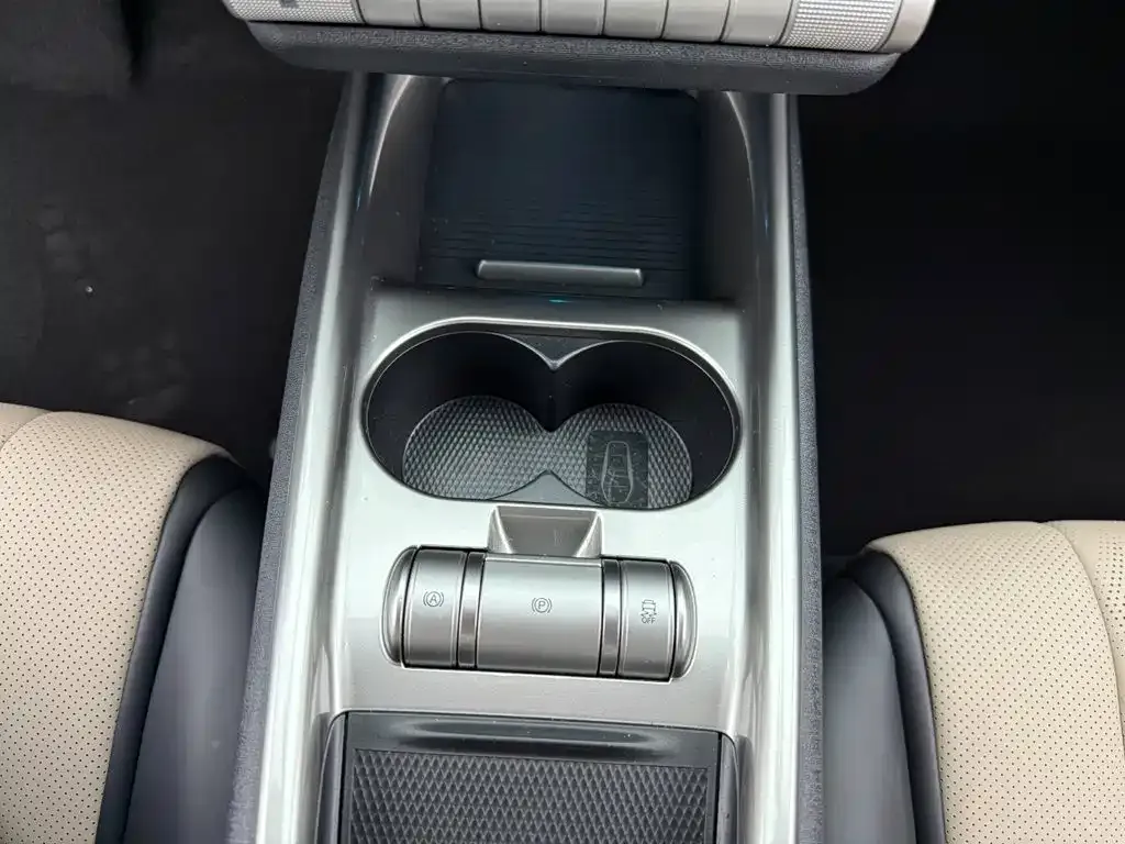 BYD Dolphin 420km Freedom Edition 2024 — фото 13
