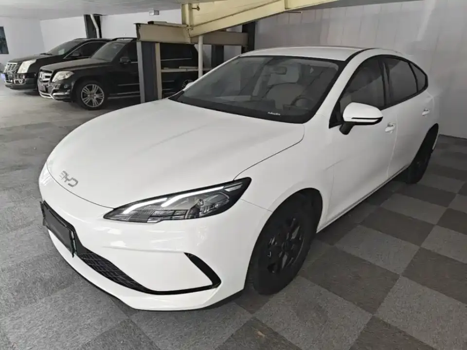 BYD Hai Bao 05 DM-i DM-i Smart Drive Edition 55KM Luxury 2025