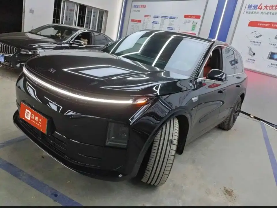 Li Auto L6 Pro 2025