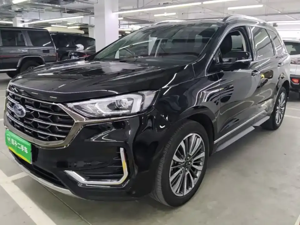 Ford Edge PLUS EcoBoost 245 FWD Luxury Sharp 7-seater 2021