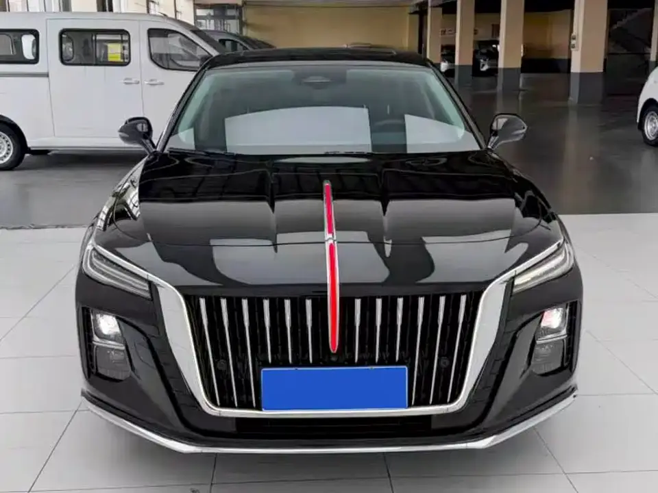 Hongqi H5 2.0T Automatic Smart Connect Flag Smooth Edition 2023
