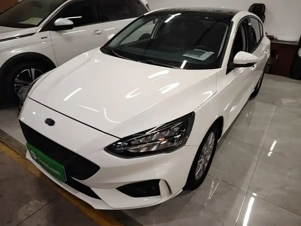 Ford Focus Hatchback EcoBoost 180 Auto Trend 2022