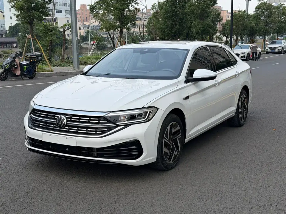 Volkswagen Sagitar 300TSI DSG Surpassing Edition 2023