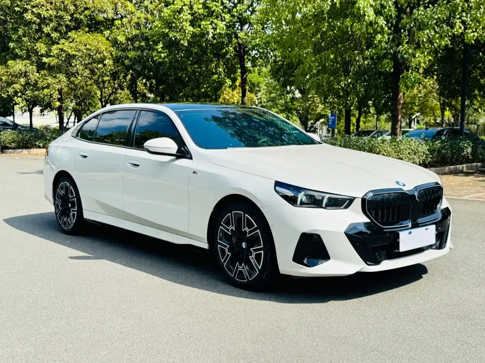 BMW 5 Series 530Li Premium M Sport Package 2025