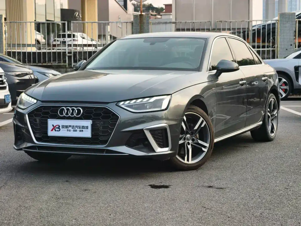 Audi A4L 40 TFSI Luxury Dynamic 2021