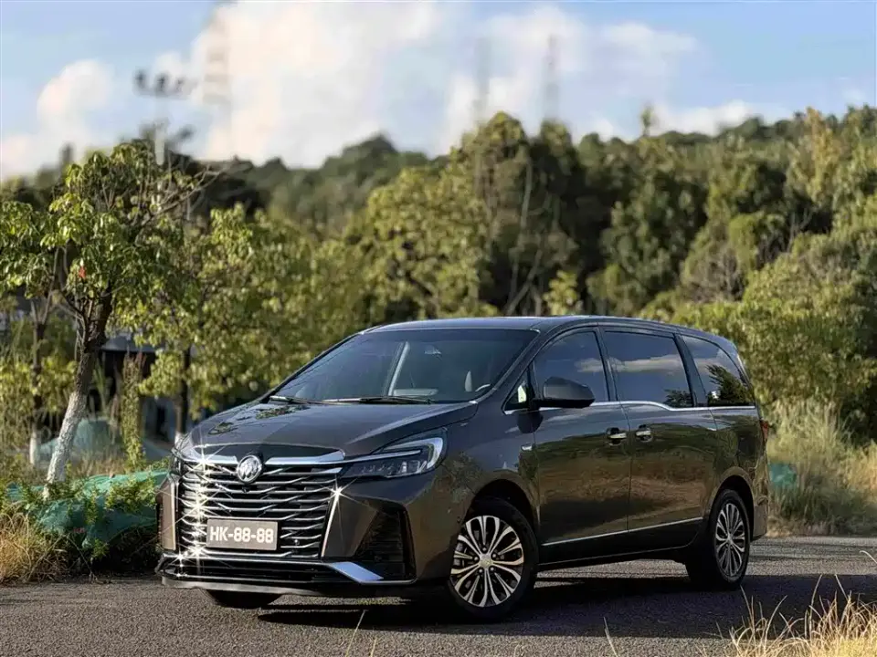 Buick GL8 Land Business Class 652T Smart Luxury 2022