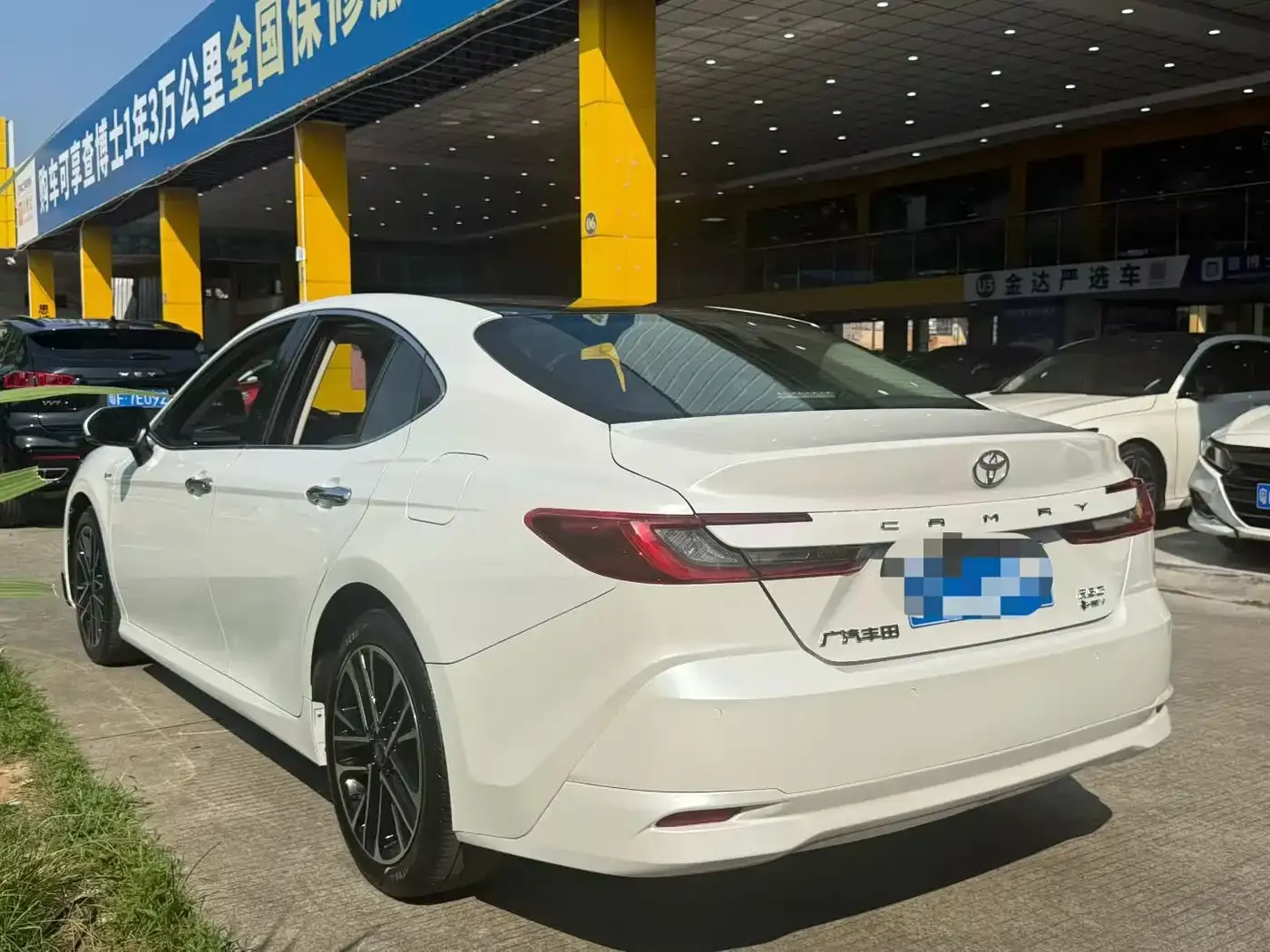 Toyota Camry Hybrid 2.5HXS Sport Plus Edition 2024 — фото 9