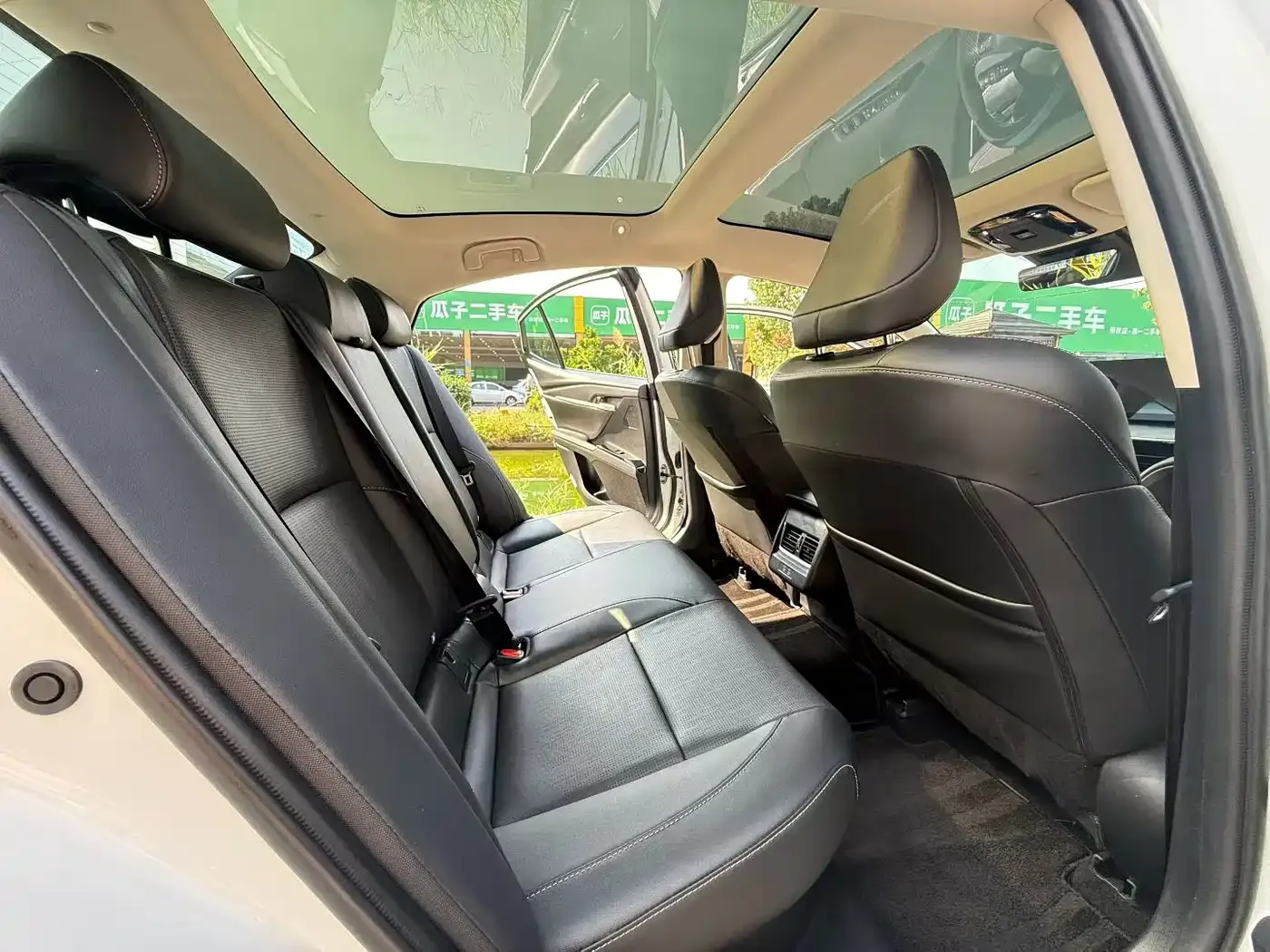 Toyota Camry Hybrid 2.5HXS Sport Plus Edition 2024 — фото 6