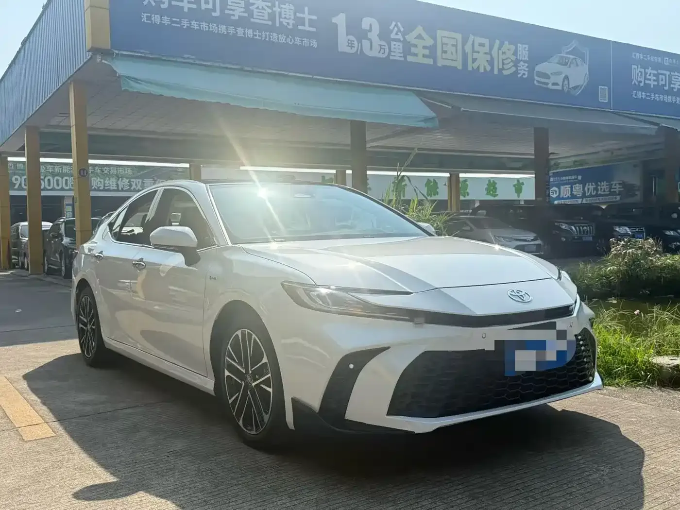 Toyota Camry Hybrid 2.5HXS Sport Plus Edition 2024 — фото 3
