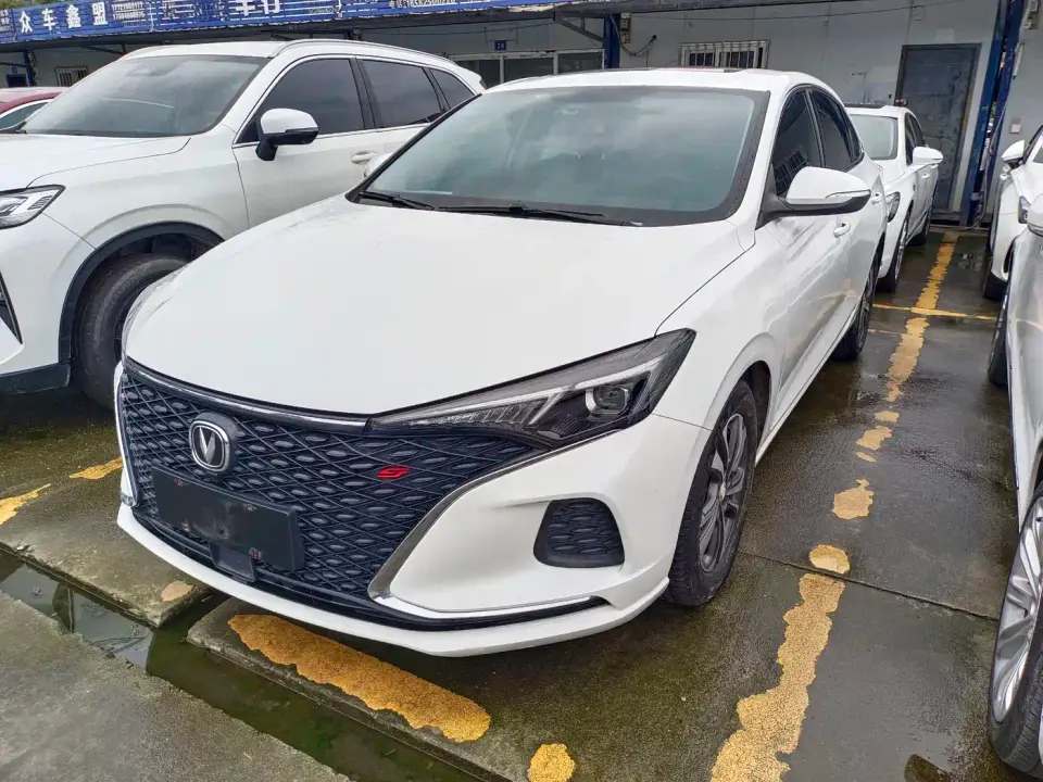 Changan Eado PLUS Blue Whale NE 1.4T GDI DCT Premium 2021