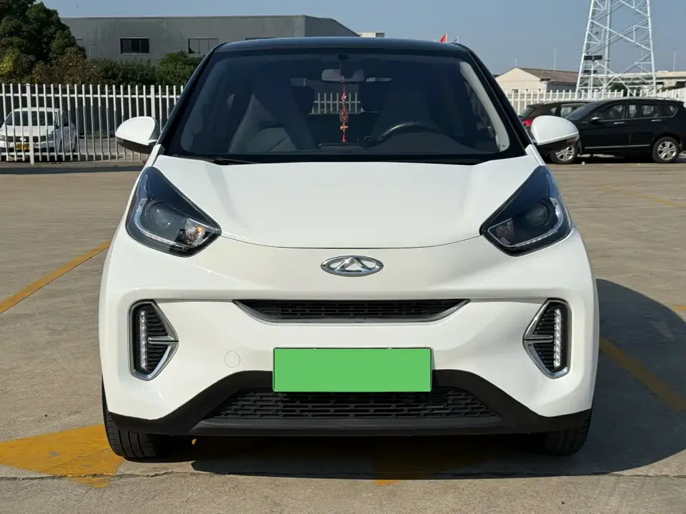 QQ New Energy Little Ant Sweet Pink Edition Light Sugar Version LFP Lithium 30kW 301km 2022