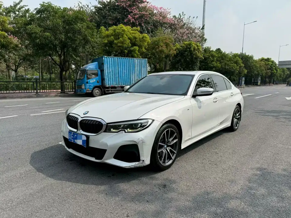 BMW 3 Series 320i Sport Package 2021