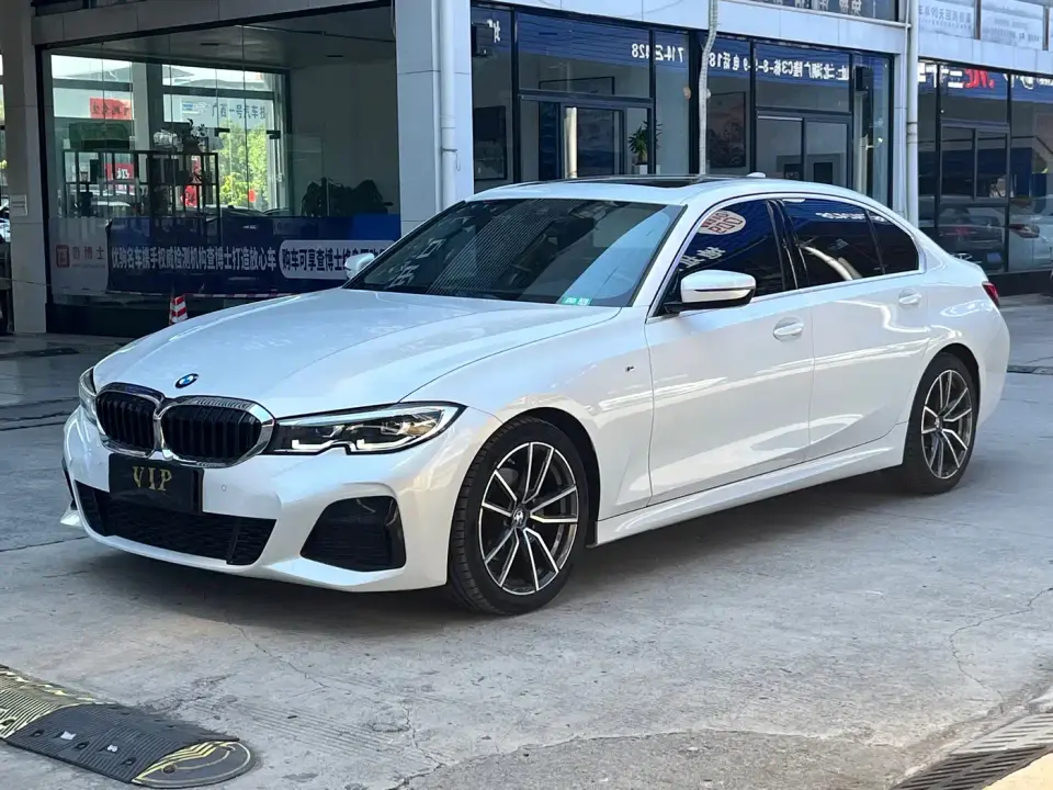 BMW 3 Series 325Li M Sport Package 2022