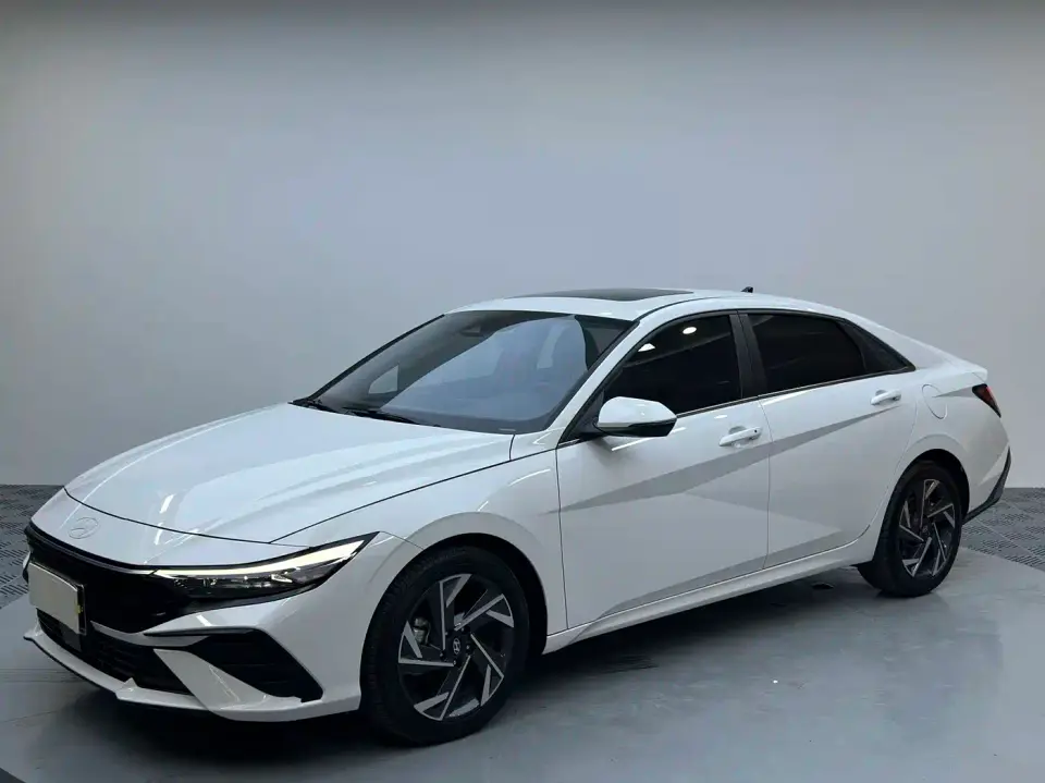 Hyundai Elantra Model 1.5L CVT LUX Premium Edition 2024