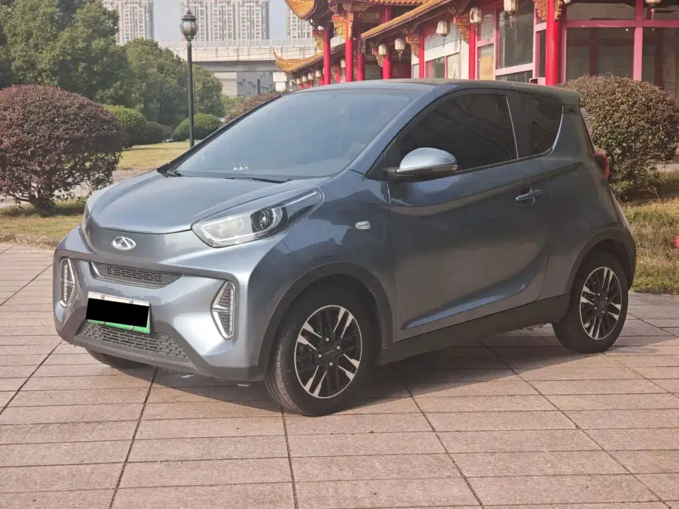 QQ New Energy Little Ant Facelift Sweet Edition Half Sugar LFP 30.7kWh 30kW 301km 2022