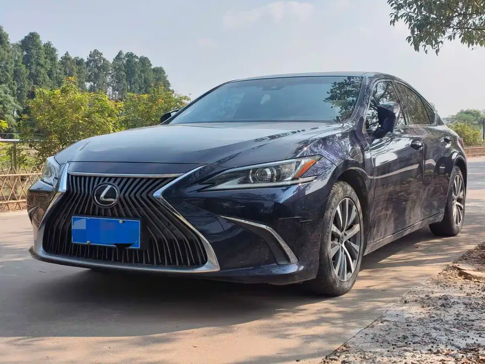 Lexus ES Model 260 Excellence Edition 2020