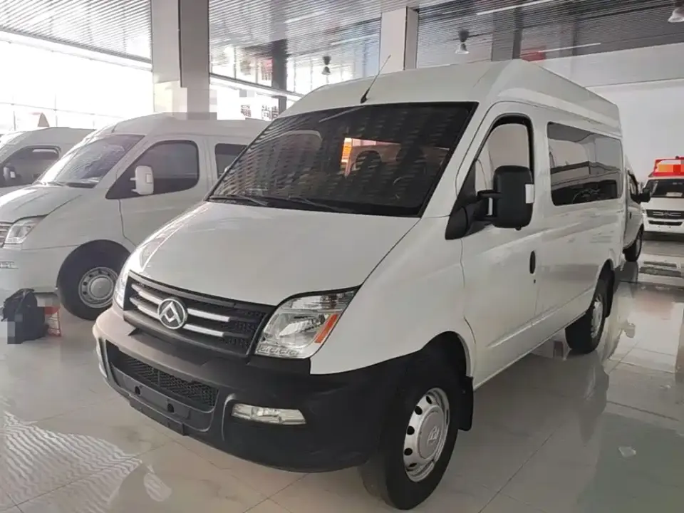 SAIC Maxus Xintu V80 2.5T Classic 6-Speed Manual Aoyuntong Facelift Short Wheelbase Medium Roof 5/6-Seater 2021