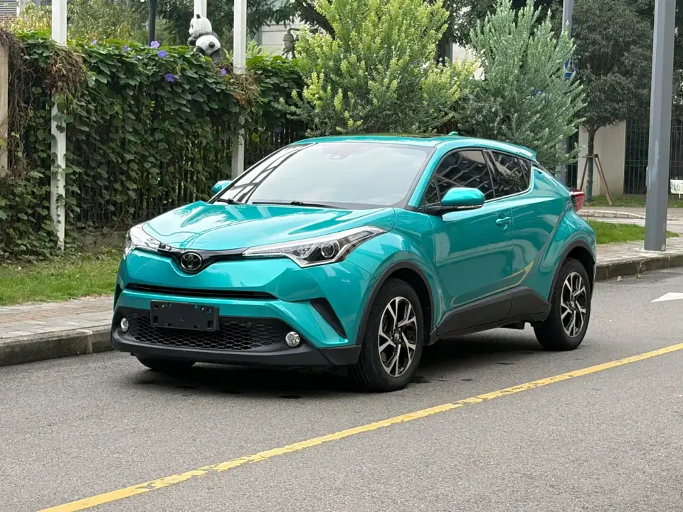 Toyota C-HR Model 2.0L Leading 2021