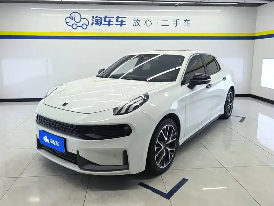 Lynk & Co 03 2.0TD Auto Jin Champion Edition 2021