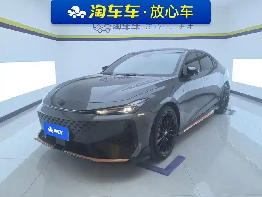 Changan UNI-V 1.5T Deluxe Sport 2024