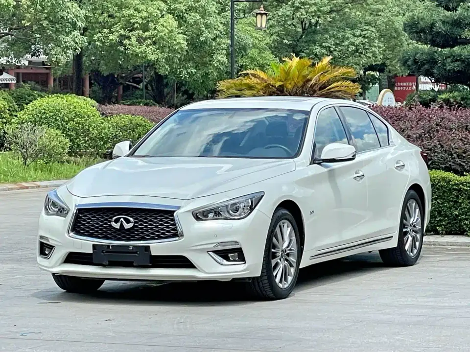 Infiniti Q50L 2.0T Premium Edition (China VI) 2020