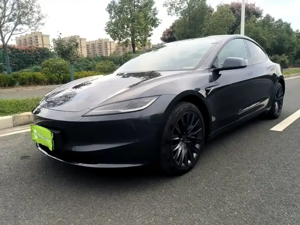 Tesla Model 3 Model Rear-Wheel Drive Edition 2025