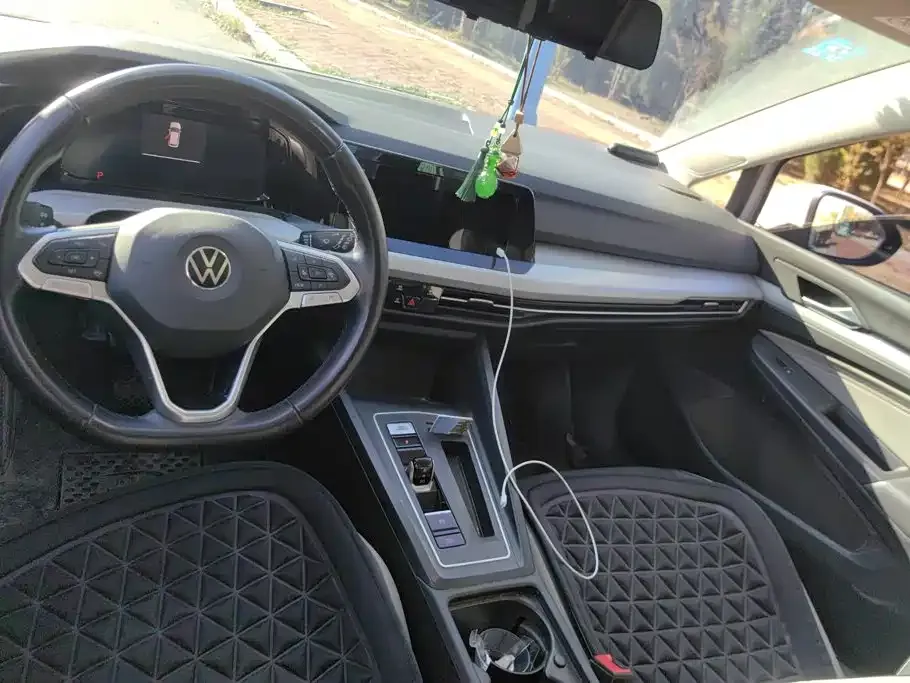 Volkswagen Golf 280TSI DSG 30th Anniversary Edition 2021 — фото 12