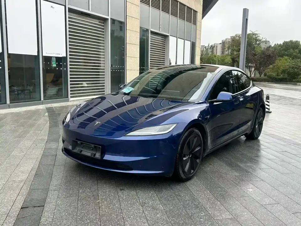 Tesla Model 3 Long Range All-Wheel Drive 2024
