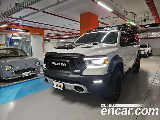 Dodge Ram Pick Up 5.7 2020