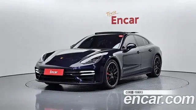 Porsche Panamera 4.0 GTS 2022